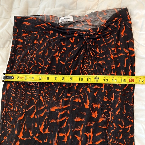 Helmut Lang twist knot strata asymmetric skirt, slim fits a Med-Lg, so soft midi - Picture 12 of 12